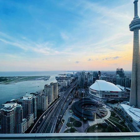New Superior Lakeview Luxury 3-Bedroom Suite On 48 Floor Торонто Экстерьер фото