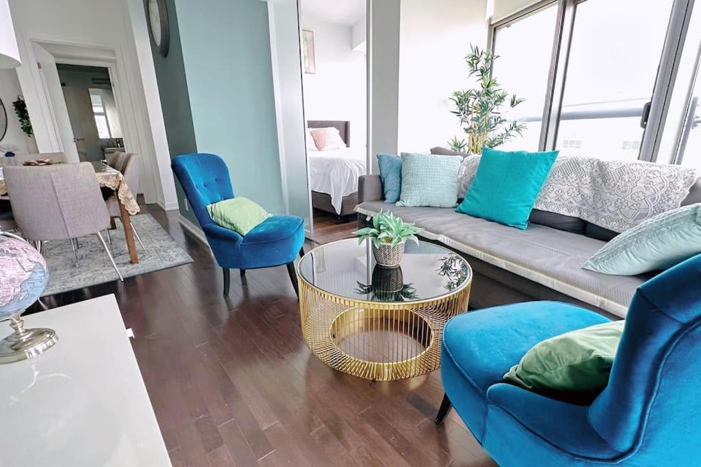 New Superior Lakeview Luxury 3-Bedroom Suite On 48 Floor Торонто Экстерьер фото