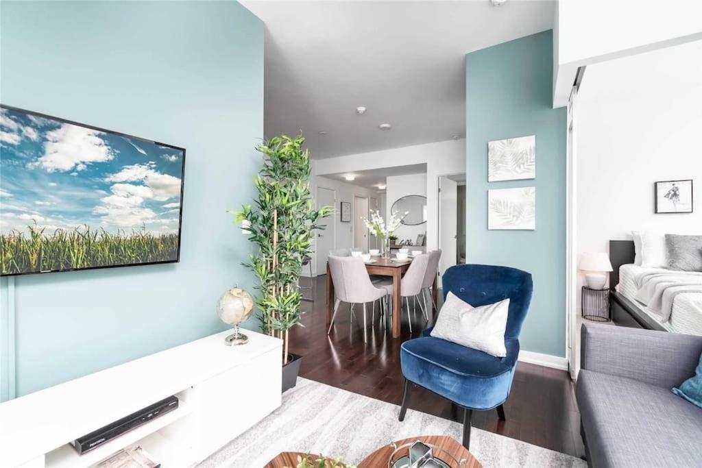 New Superior Lakeview Luxury 3-Bedroom Suite On 48 Floor Торонто Экстерьер фото