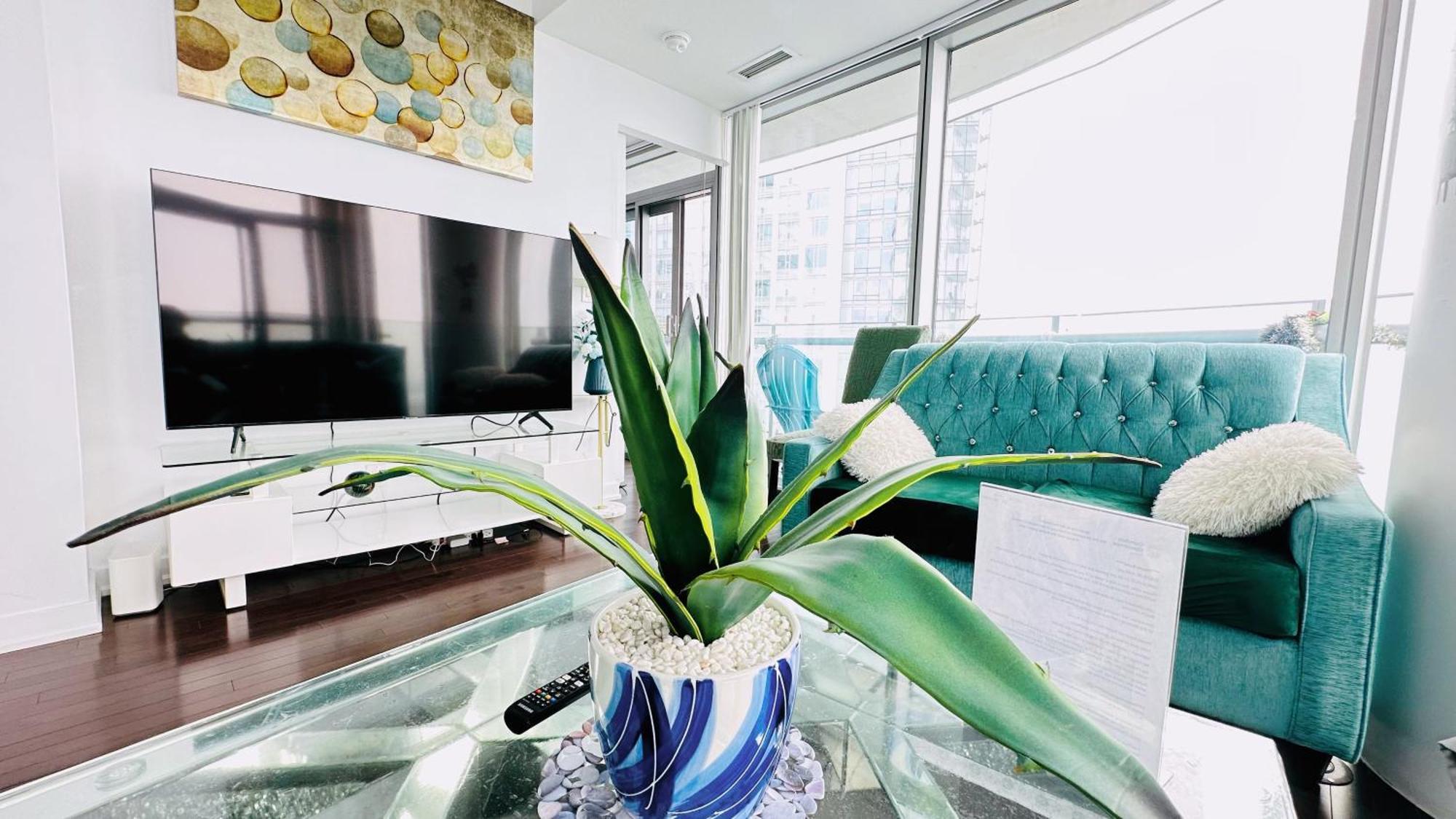 New Superior Lakeview Luxury 3-Bedroom Suite On 48 Floor Торонто Экстерьер фото