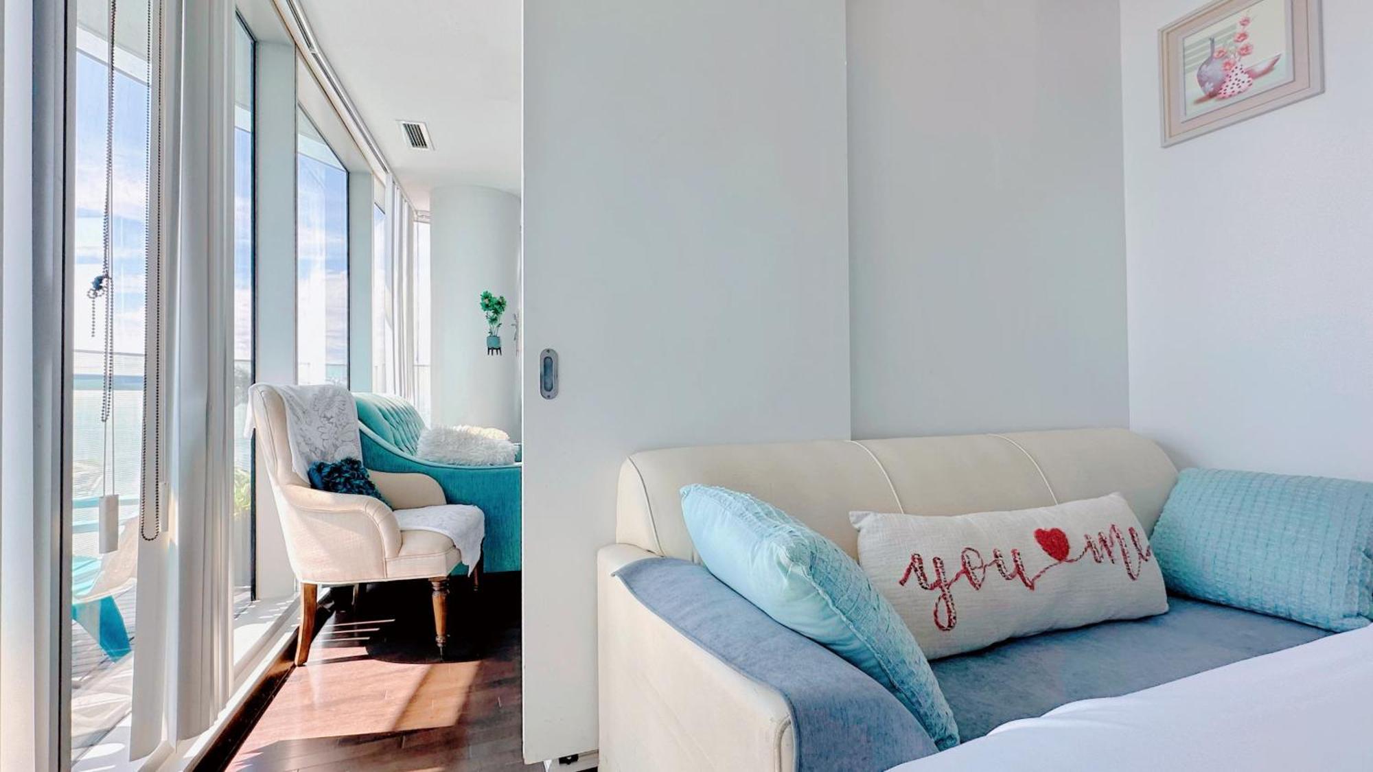 New Superior Lakeview Luxury 3-Bedroom Suite On 48 Floor Торонто Экстерьер фото